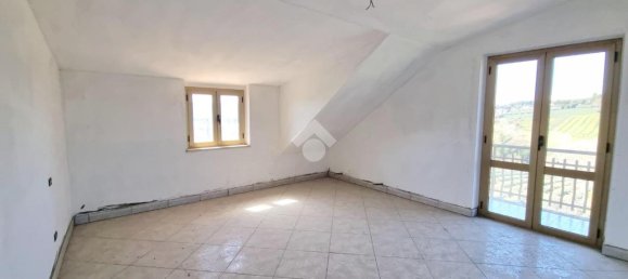 4غرفة شقة في Monsampolo del Tronto, Italy رقم 9450 19