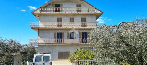 4غرفة شقة في Monsampolo del Tronto, Italy رقم 9450 3