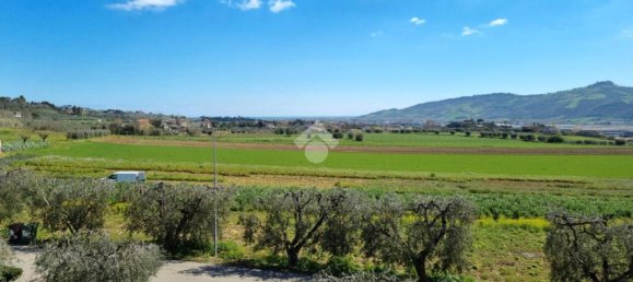 4غرفة شقة في Monsampolo del Tronto, Italy رقم 9450 21