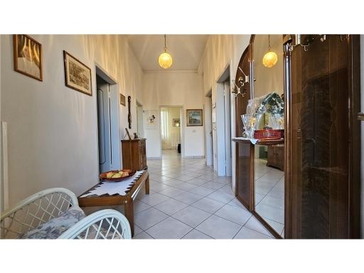 6 rooms House in Empoli, Italy No. 30304