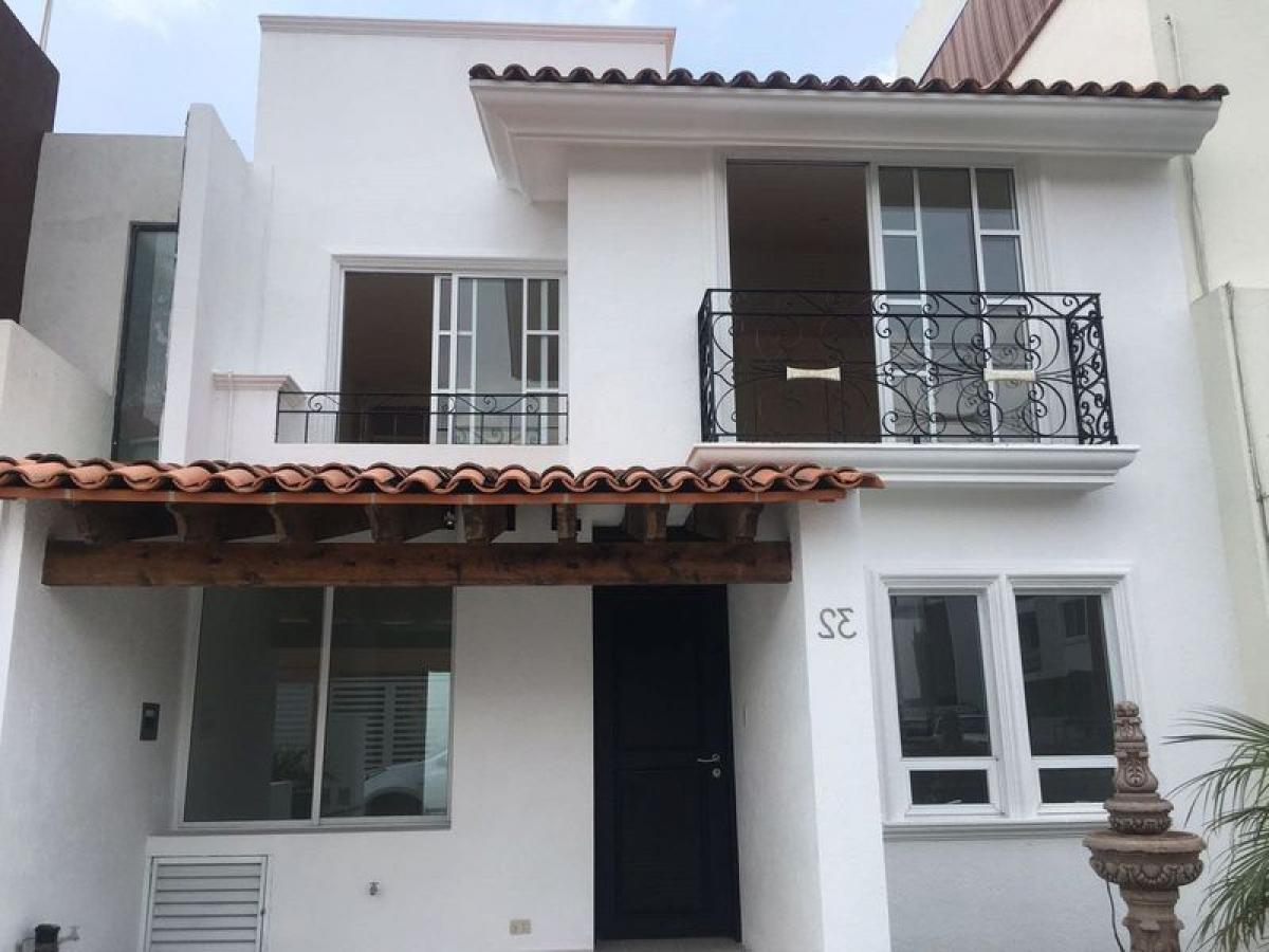 3 bedrooms House in Puebla, Mexico No. 167922