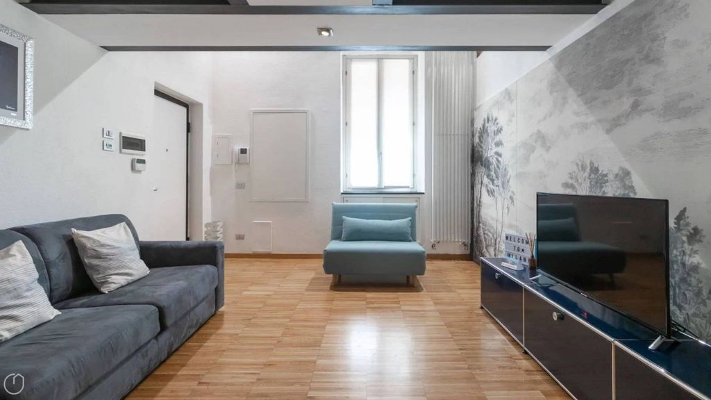 1 bedroom Apartment in Milan, Italy No. 266776