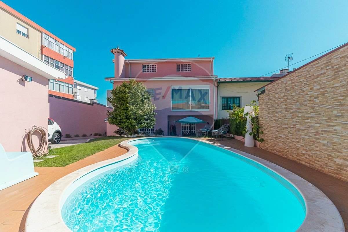 5 bedrooms House in Santo Tirso, Portugal No. 16352