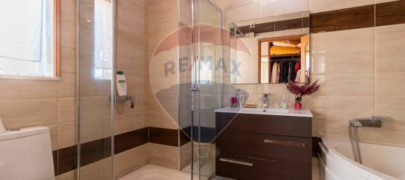 5 bedrooms House in Santo Tirso, Portugal No. 16352 11