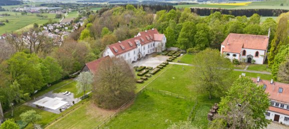 20 chambres Villa à Biberach, Germany No. 79967 11