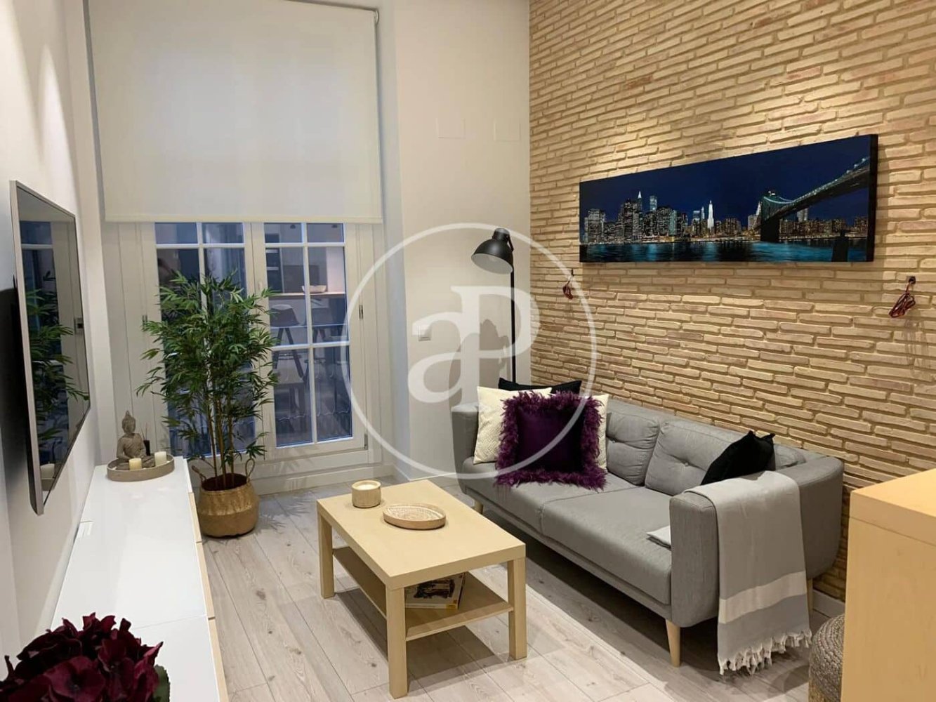 Квартира с 1 спальней в Валенсия, Испания № 242994