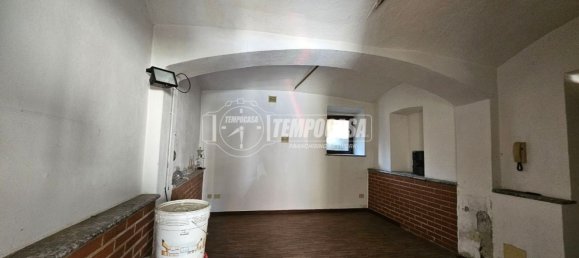 5 bedrooms House in Capiago Intimiano, Italy No. 373757 9