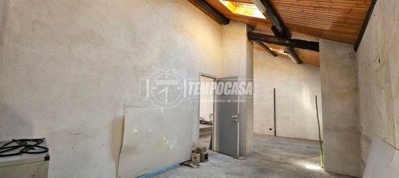 5 bedrooms House in Capiago Intimiano, Italy No. 373757 15