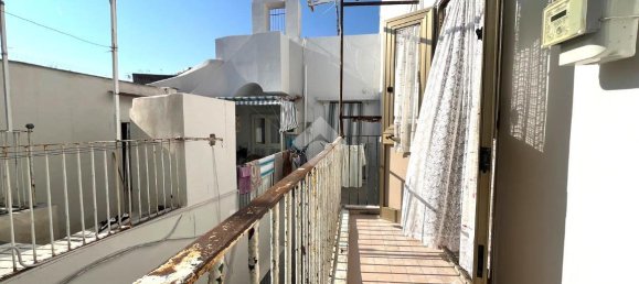 2 rooms Apartment in Torre del Greco, Italy No. 7012 2