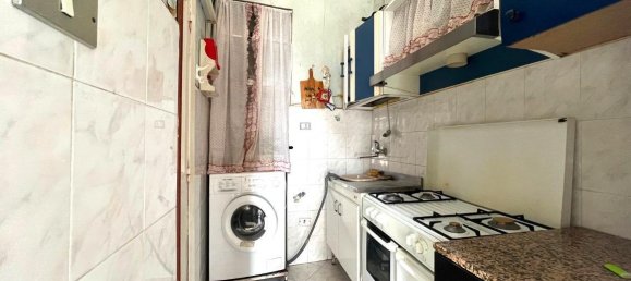 2 rooms Apartment in Torre del Greco, Italy No. 7012 4