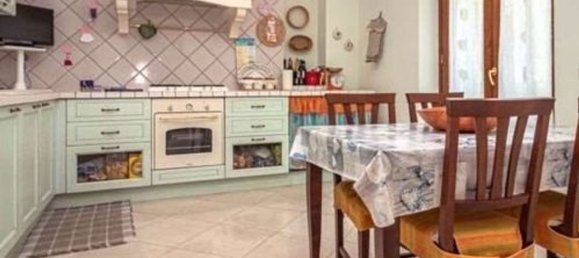 6 bedrooms House in Riardo, Italy No. 325658 4