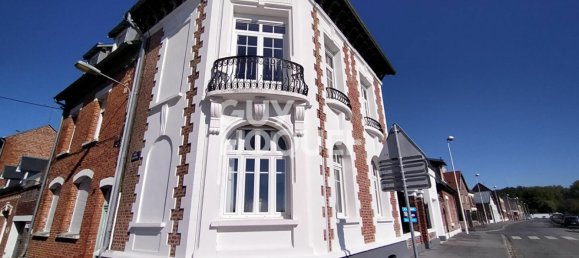 Дом с 4 спальнями в Перон, Франция № 253914 15