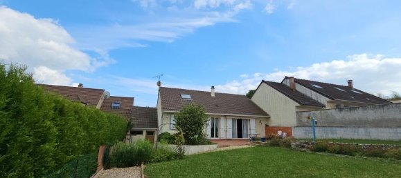 Дом с 4 спальнями в Жюмовиль, Франция № 181105 4