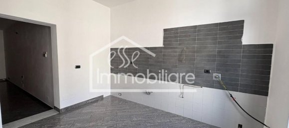 6-salle Appartement à Empoli, Italy No. 215757 3
