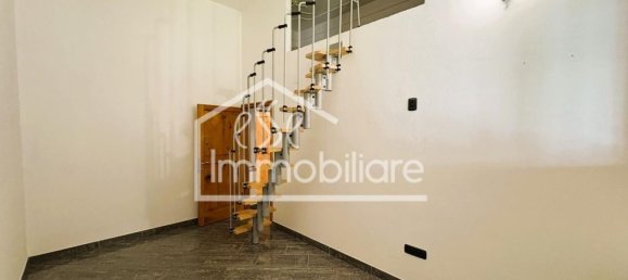 6-salle Appartement à Empoli, Italy No. 215757 19