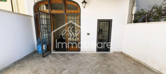6-salle Appartement à Empoli, Italy No. 215757 13