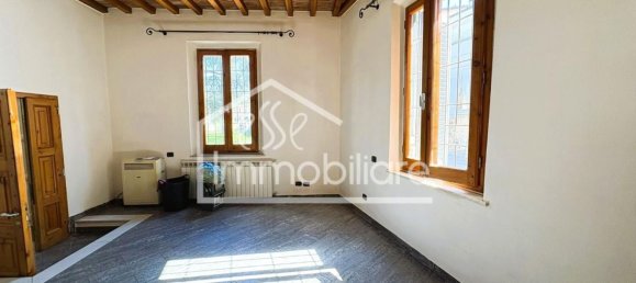 6-salle Appartement à Empoli, Italy No. 215757 32