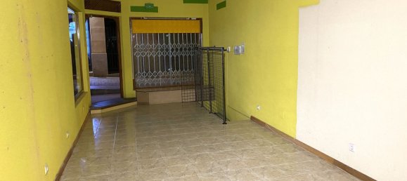 53m² Office in Segovia, Spain No. 85198 2