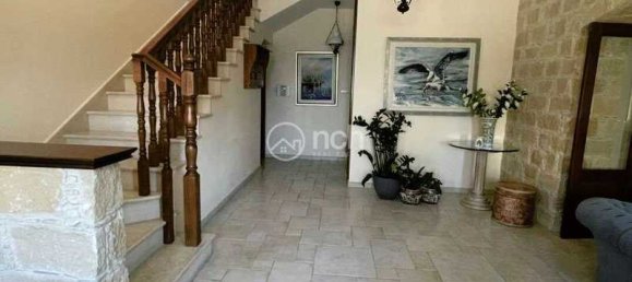 4 Schlafzimmer Villa in Episkopi, Cyprus, Nr. 7629 5