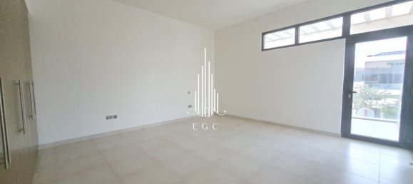 5 bedrooms Villa in Yas Island, UAE No. 23218 11