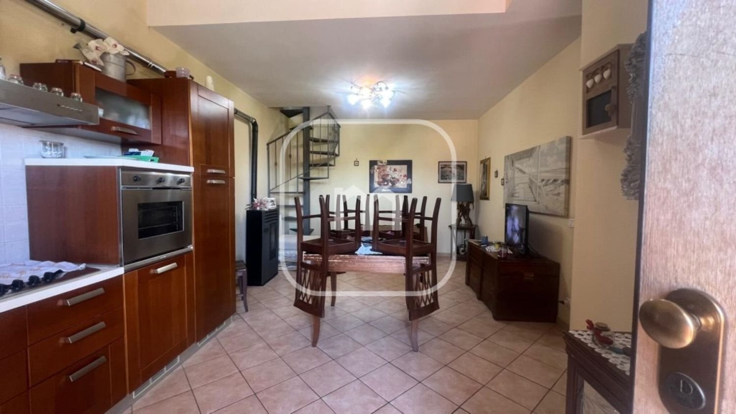 Dúplex de 3 habitaciónes en Cave, Italy No. 304316