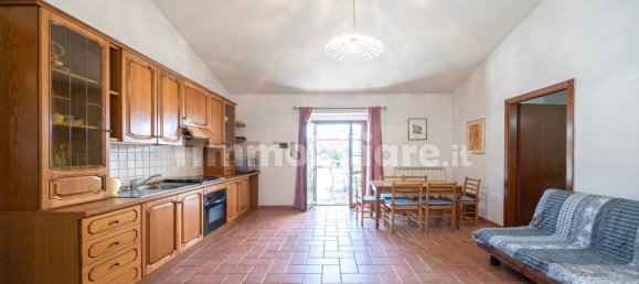 4 bedrooms House in Gualdo Cattaneo, Italy No. 127199 26