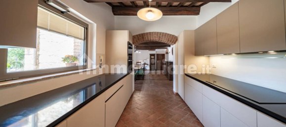 4 bedrooms House in Gualdo Cattaneo, Italy No. 127199 18