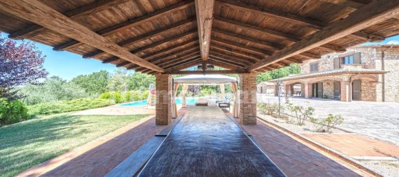 4 bedrooms House in Gualdo Cattaneo, Italy No. 127199 4