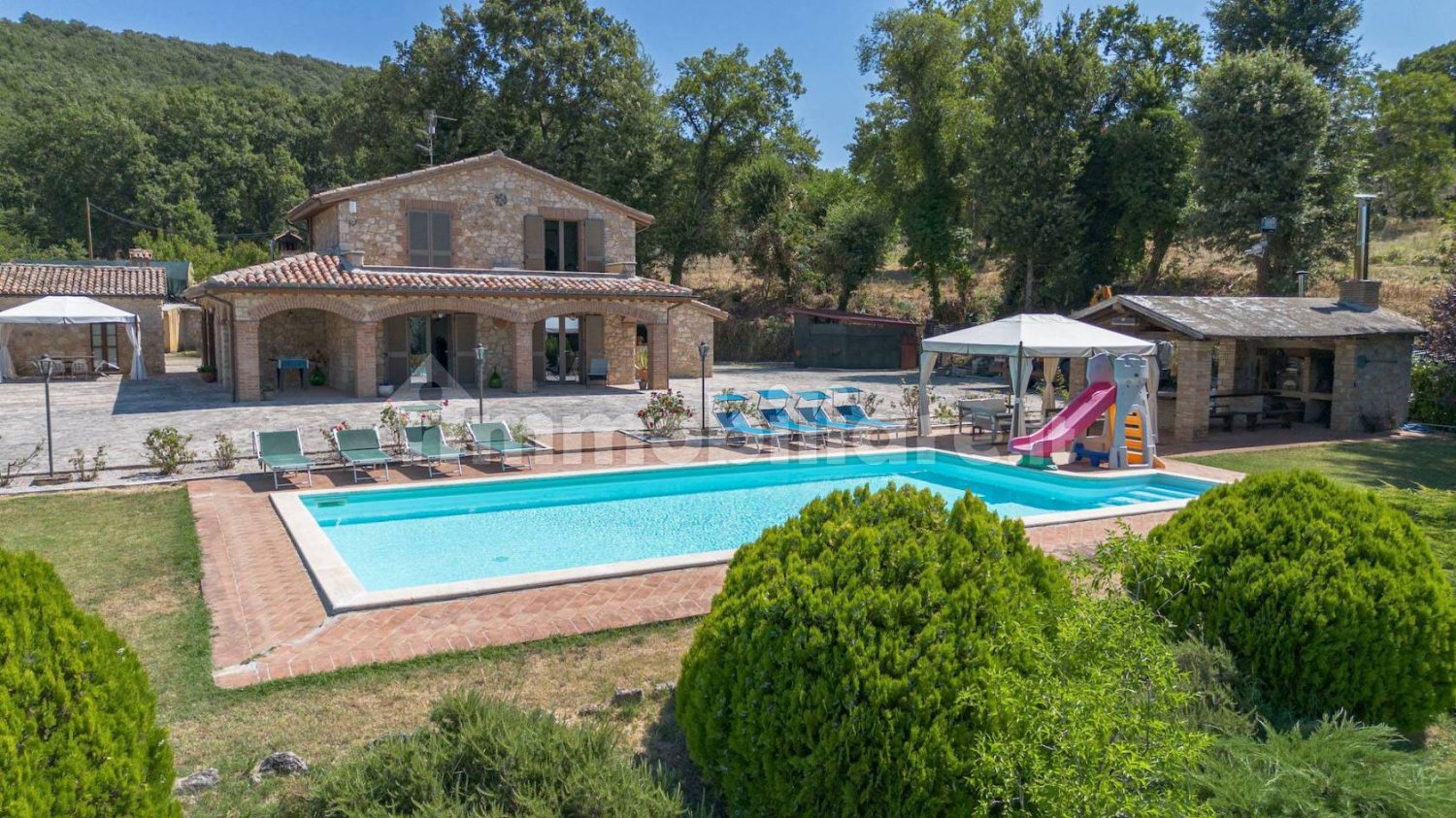 4 bedrooms House in Gualdo Cattaneo, Italy No. 127199