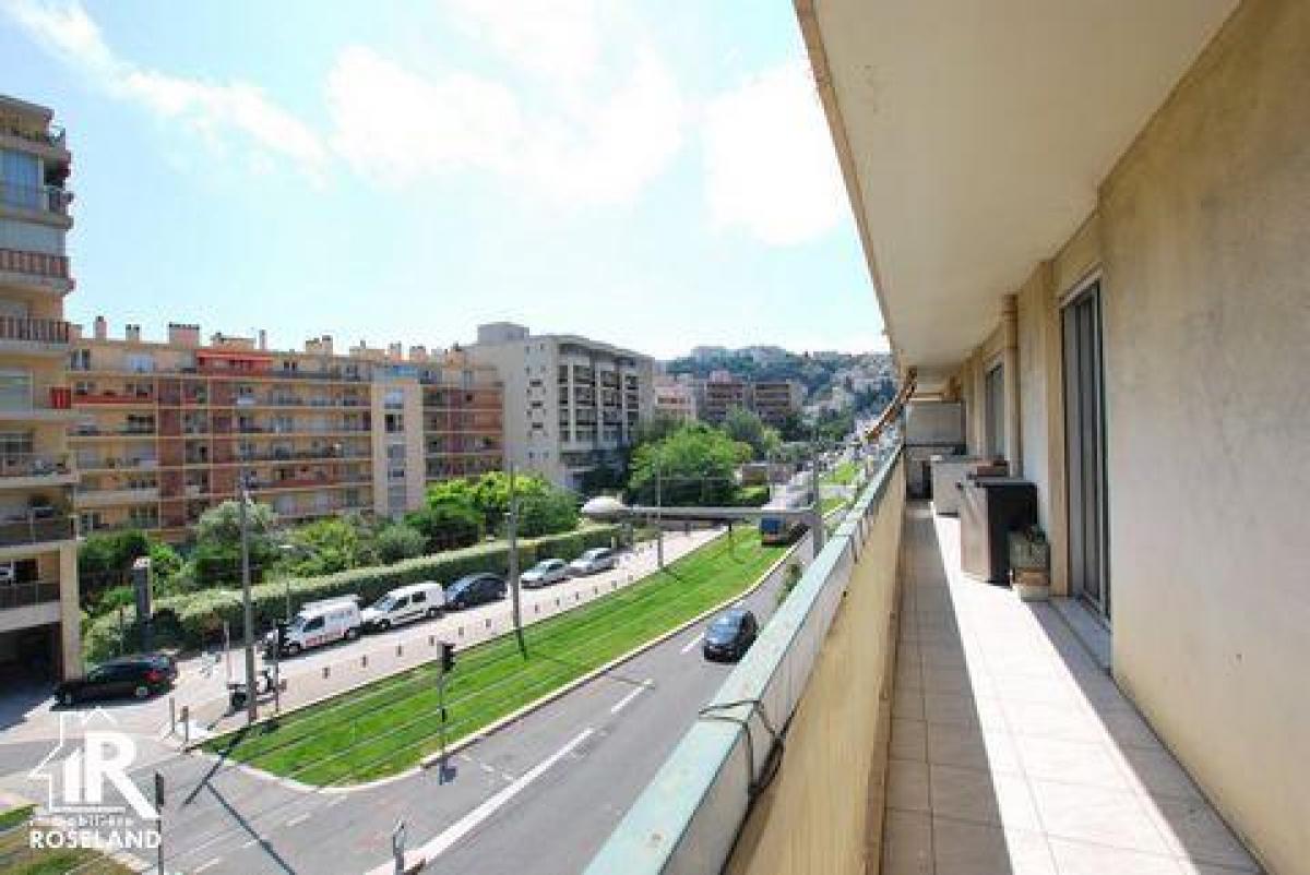 2 bedrooms Condo in Nice, France No. 16074