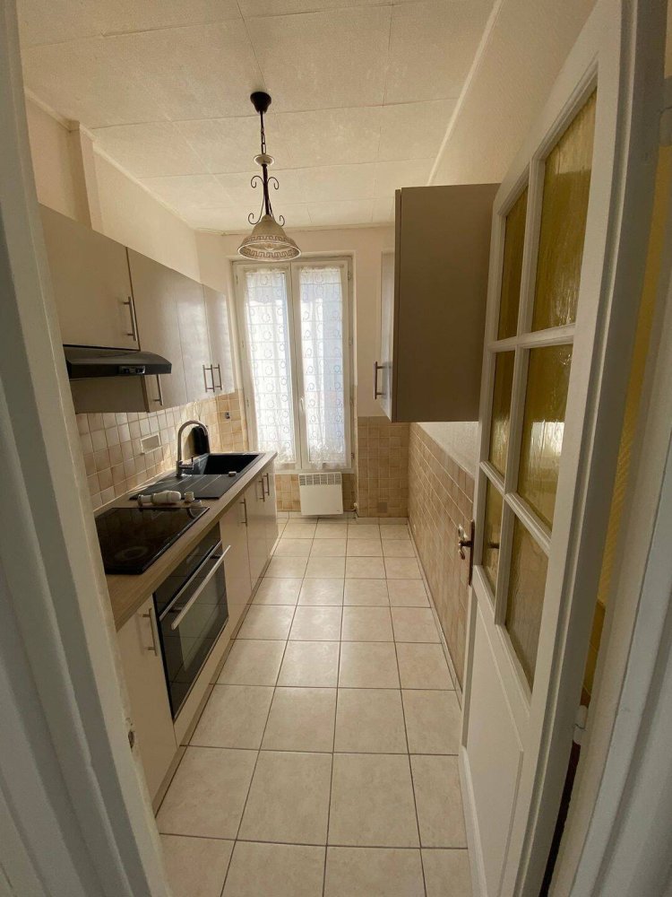 1 bedroom Apartment in Ivry-sur-Seine, France No. 327006