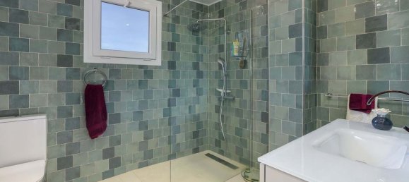 3 bedrooms Penthouse in Marbella, Spain No. 61314 3