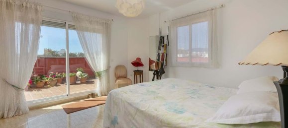 3 bedrooms Penthouse in Marbella, Spain No. 61314 4