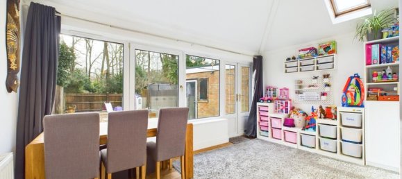 Bungalow de 2 dormitorios en Bordon, United Kingdom No. 13832 3