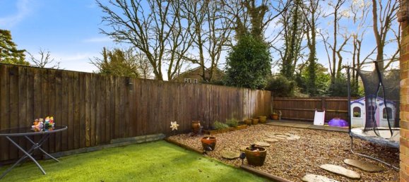 Bungalow de 2 dormitorios en Bordon, United Kingdom No. 13832 9