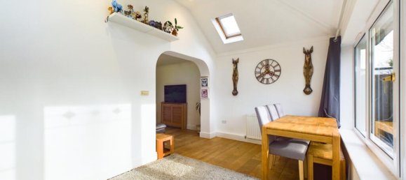 Bungalow de 2 dormitorios en Bordon, United Kingdom No. 13832 4