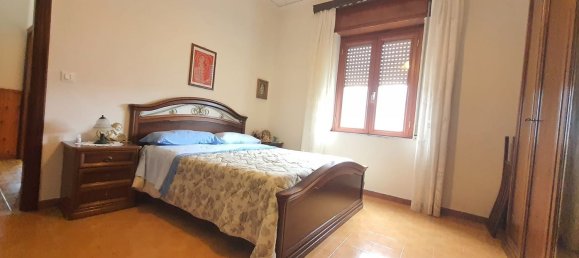 3 rooms Apartment in Battipaglia, Italy No. 120022 5