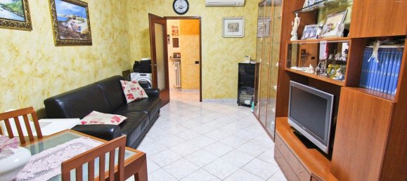 3 rooms Apartment in Novate Milanese, Italy No. 287731 5