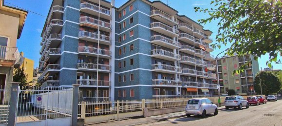 3 rooms Apartment in Novate Milanese, Italy No. 287731 32