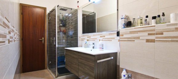 3 rooms Apartment in Novate Milanese, Italy No. 287731 31