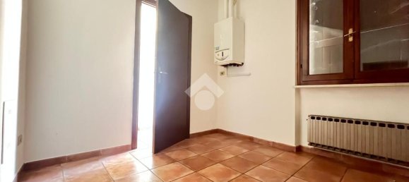 2 bedrooms Apartment in Castelleone, Italy No. 378833 6