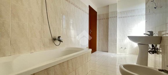 2 bedrooms Apartment in Castelleone, Italy No. 378833 21