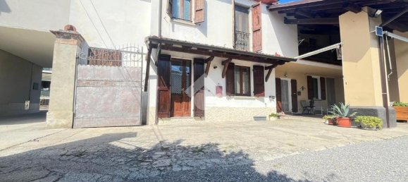 2 bedrooms Apartment in Castelleone, Italy No. 378833 3