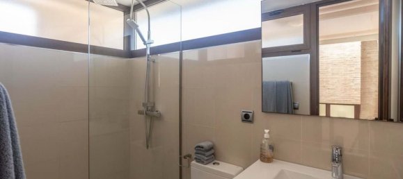 Penthouse T2 em Estepona, Spain N.º 53559 10