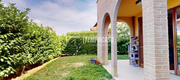 2 bedrooms Apartment in Pocapaglia, Italy No. 361487 3