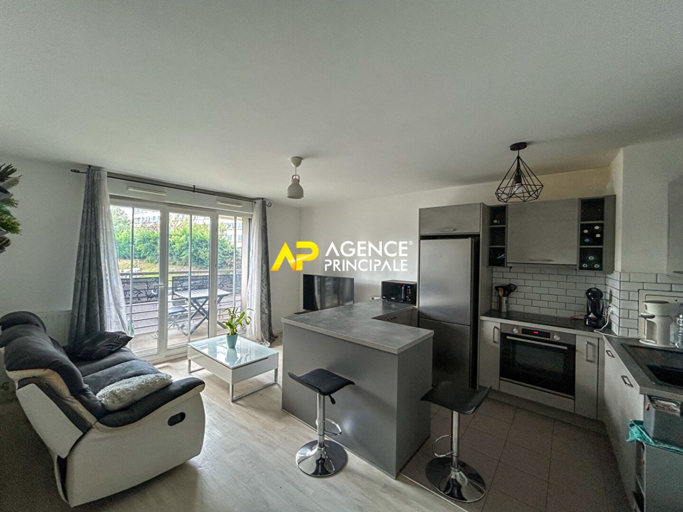 2 bedrooms Apartment in Bezons, France No. 172813