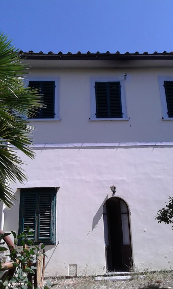 16 rooms Villa in Florence, Italy No. 48621