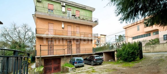 2 bedrooms Apartment in Rome, Italy No. 143198 15