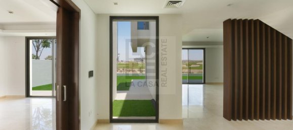 Villa de 4 dormitorios en Yas Island, UAE No. 7257 5