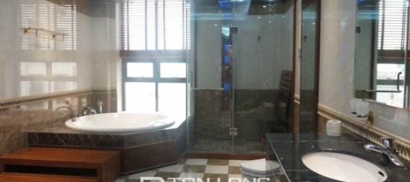 3 bedrooms Apartment in Ba Dinh, Vietnam No. 3216 11